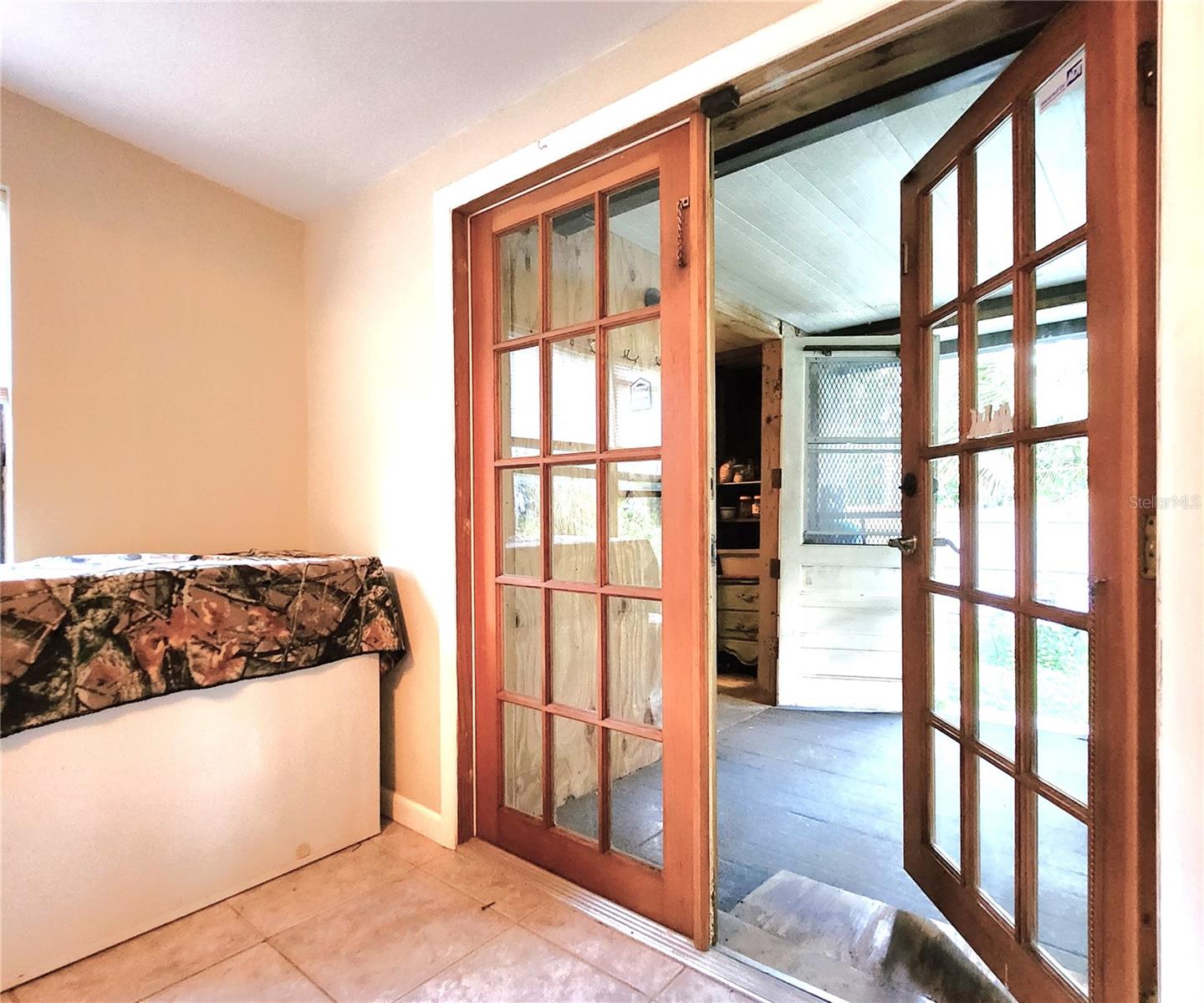 7805 N 12TH ST, TAMPA, FL, 33604