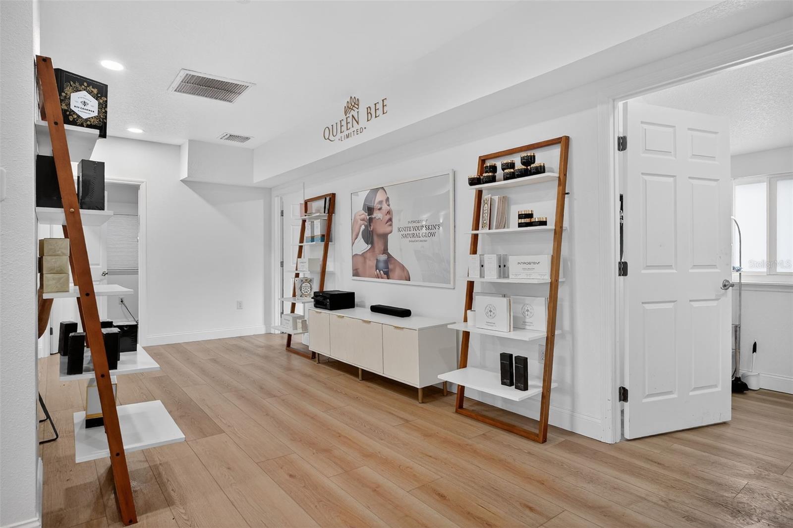 411 FLAGLER AVE #A, NEW SMYRNA BEACH, FL, 32169