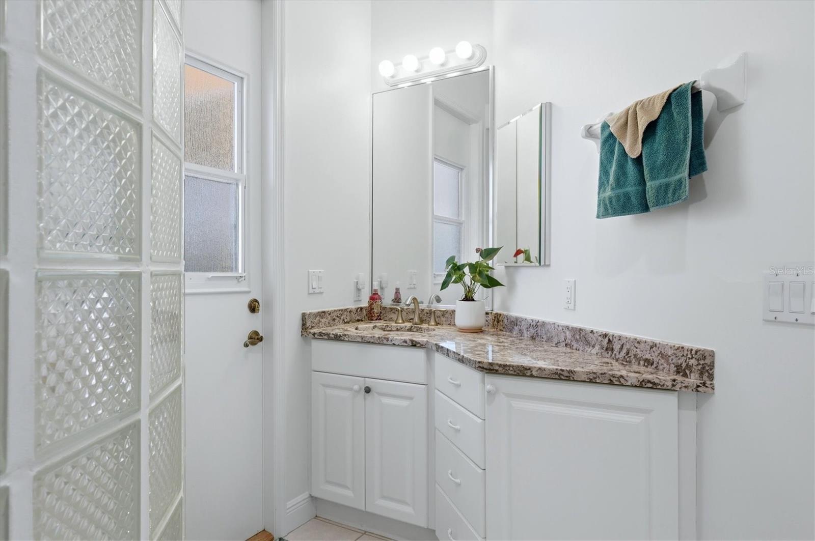 1740 AMBERWYND CIR W, PALMETTO, FL, 34221