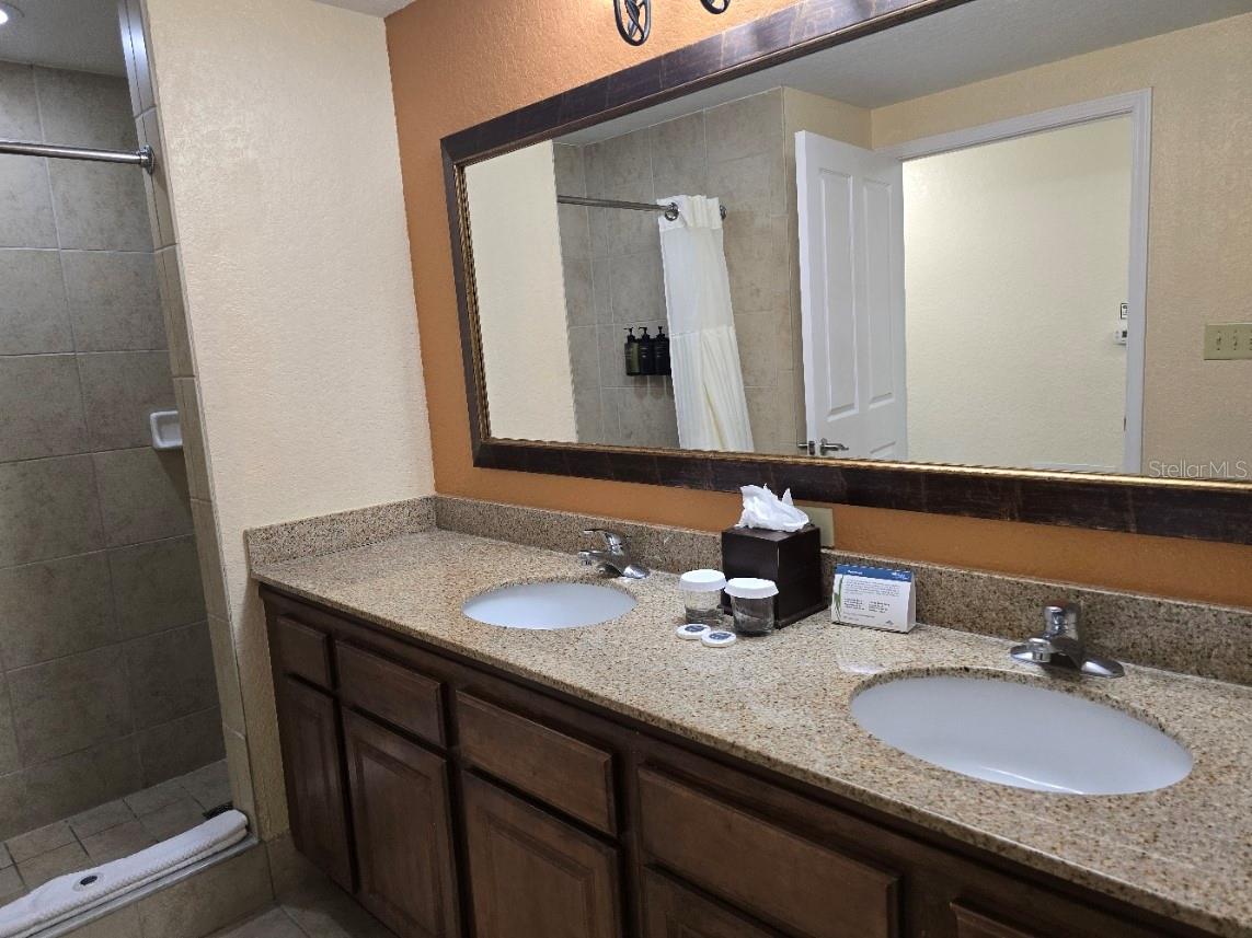 12556 FLORIDAYS RESORT DR #A-201, ORLANDO, FL, 32821