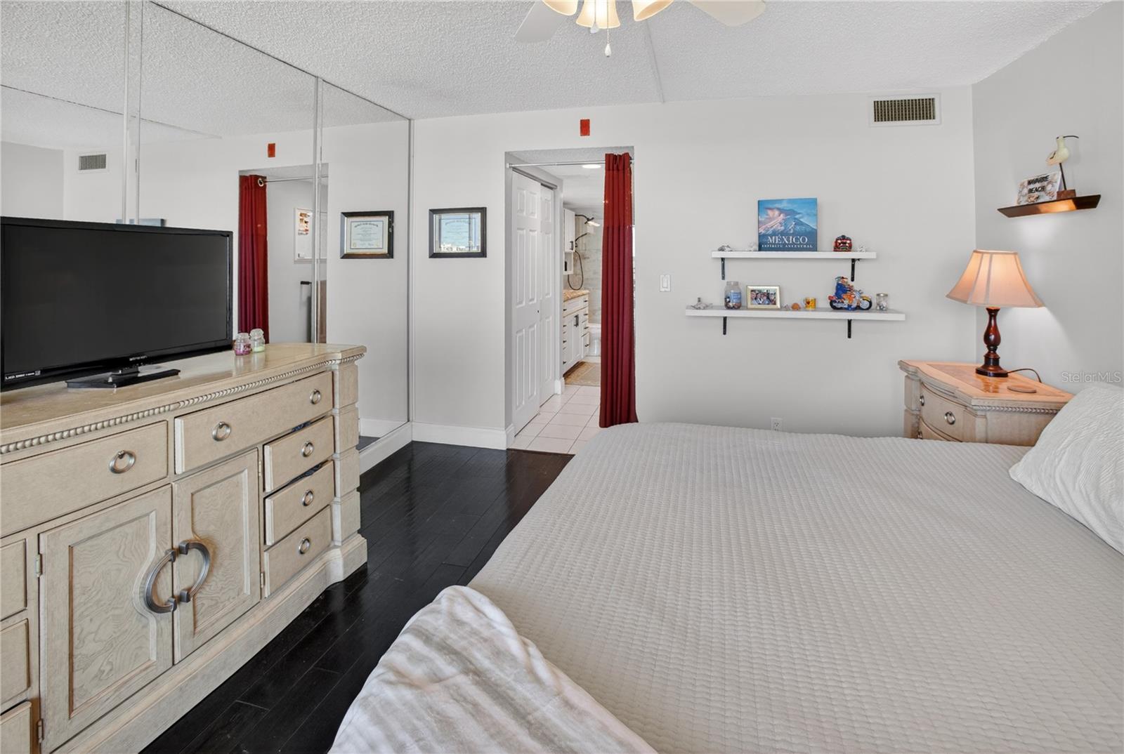 1 KEY CAPRI #103E, TREASURE ISLAND, FL, 33706