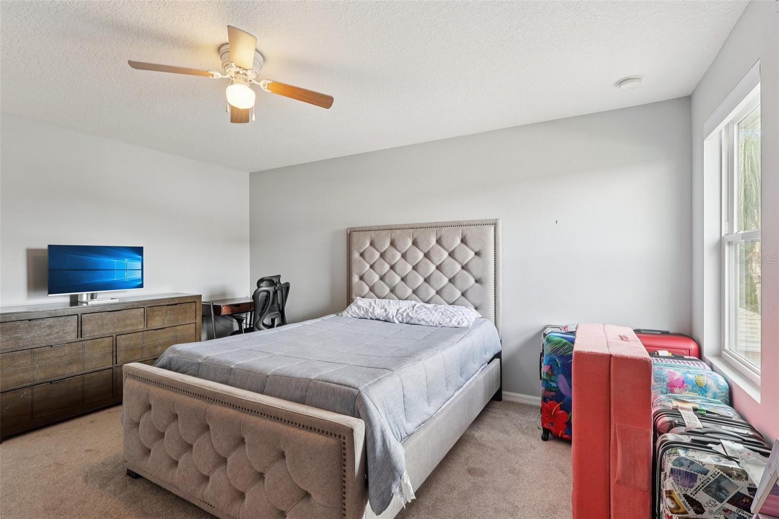 ORLANDO, FL, 32824