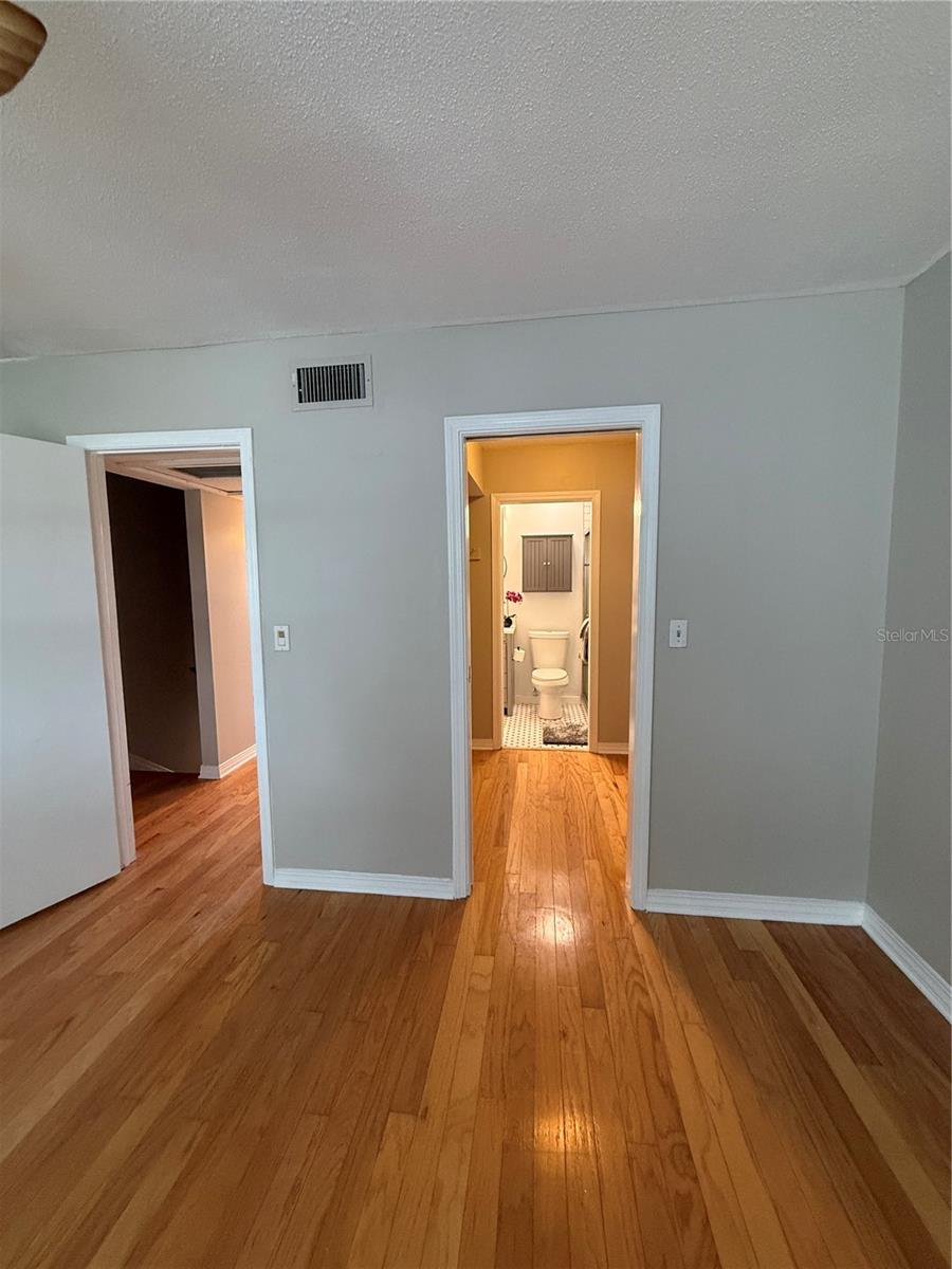 6919 PLACE DE LA PAIX #6919, ST PETERSBURG, FL, 33707