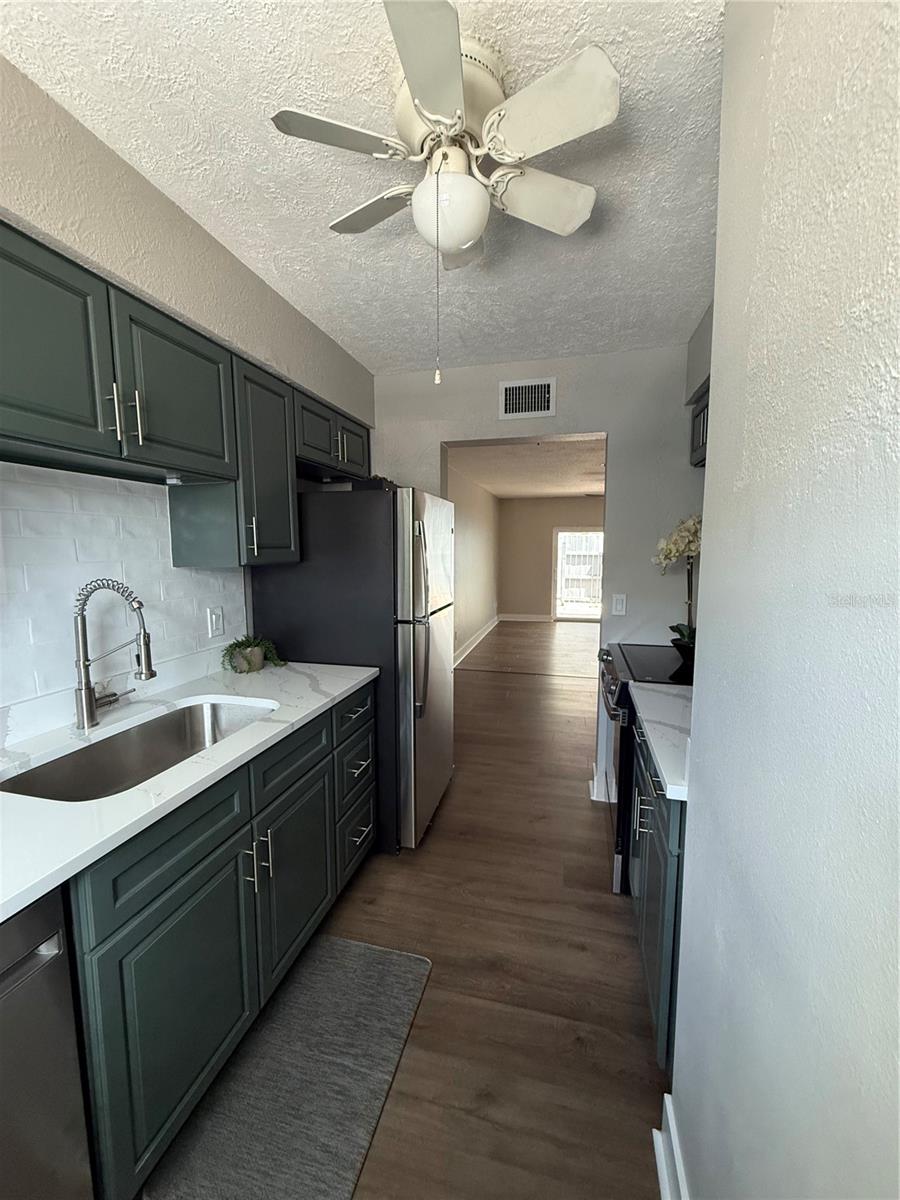 6919 PLACE DE LA PAIX #6919, ST PETERSBURG, FL, 33707