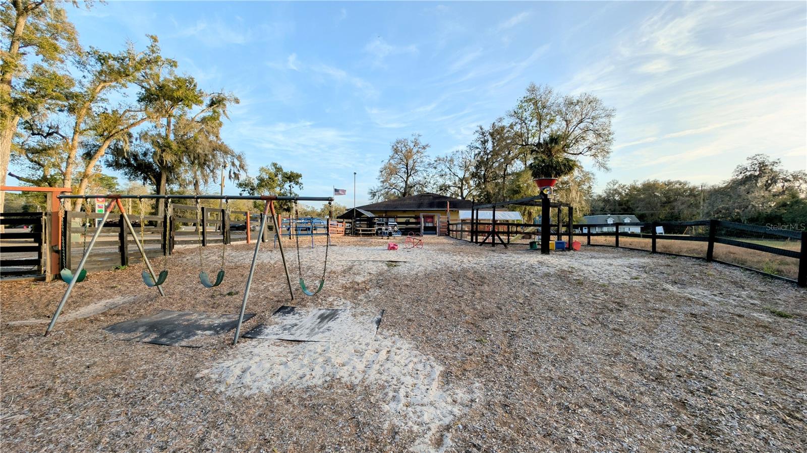 25541 SORRENTO AVE, SORRENTO, FL, 32776