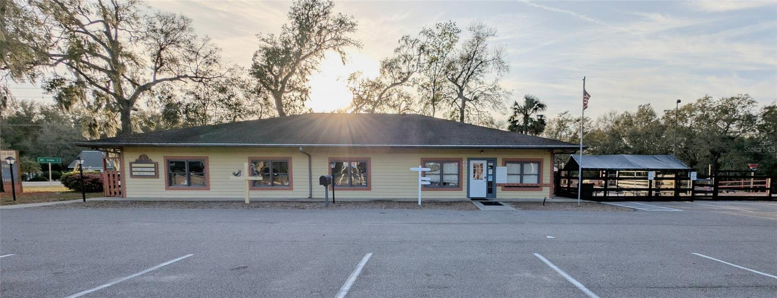 25541 SORRENTO AVE, SORRENTO, FL, 32776
