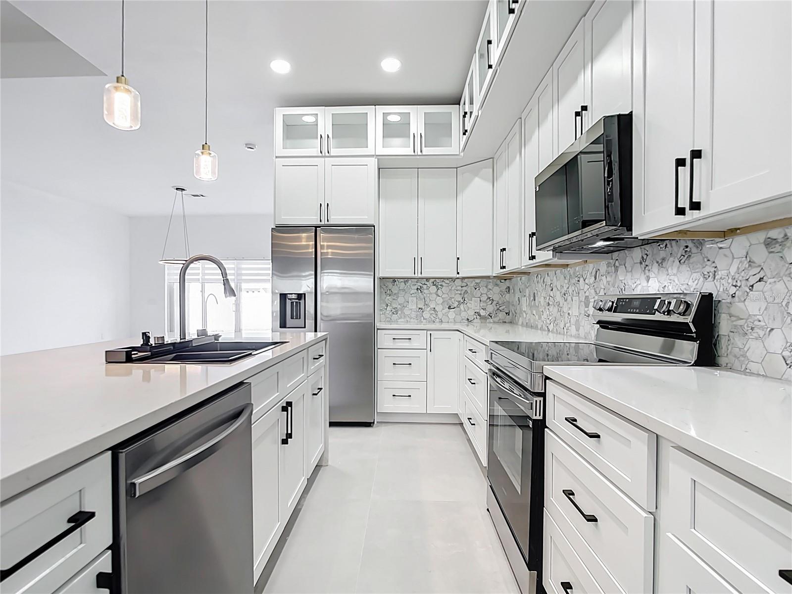 174 INGRAM BLVD, ROTONDA WEST, FL, 33947