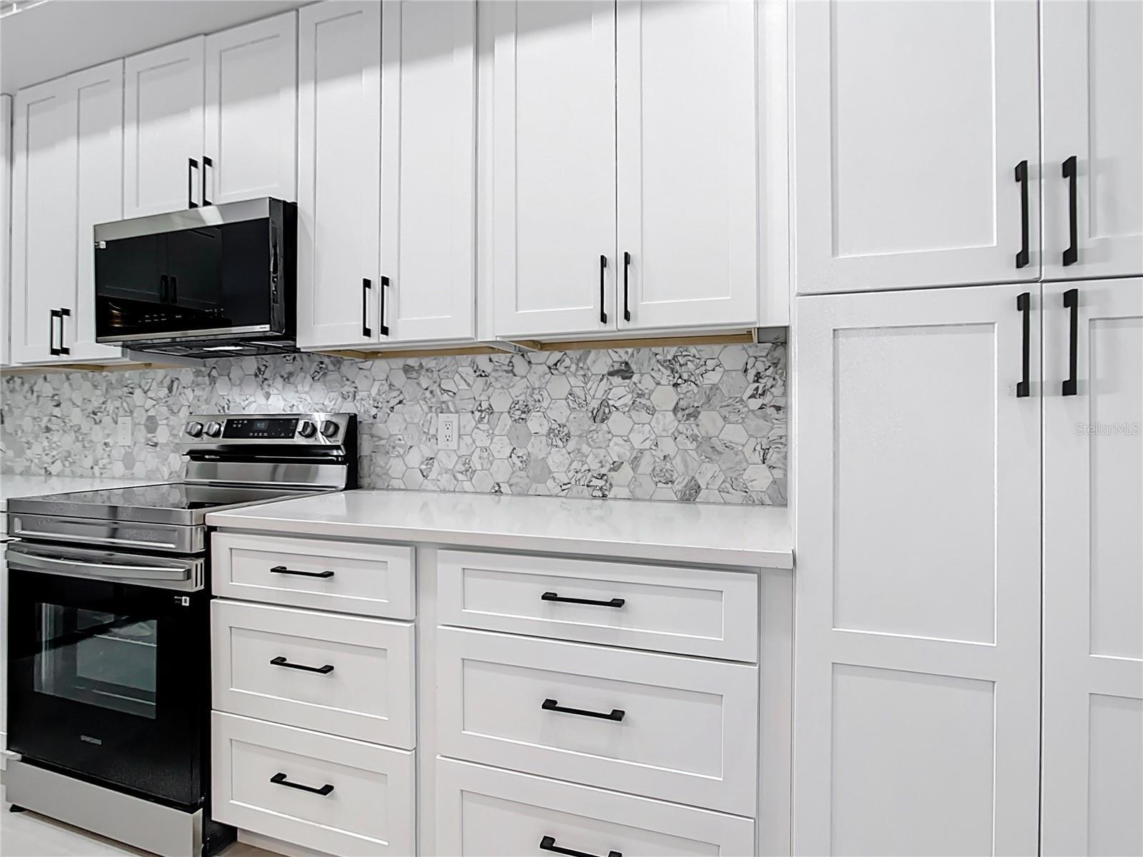 174 INGRAM BLVD, ROTONDA WEST, FL, 33947