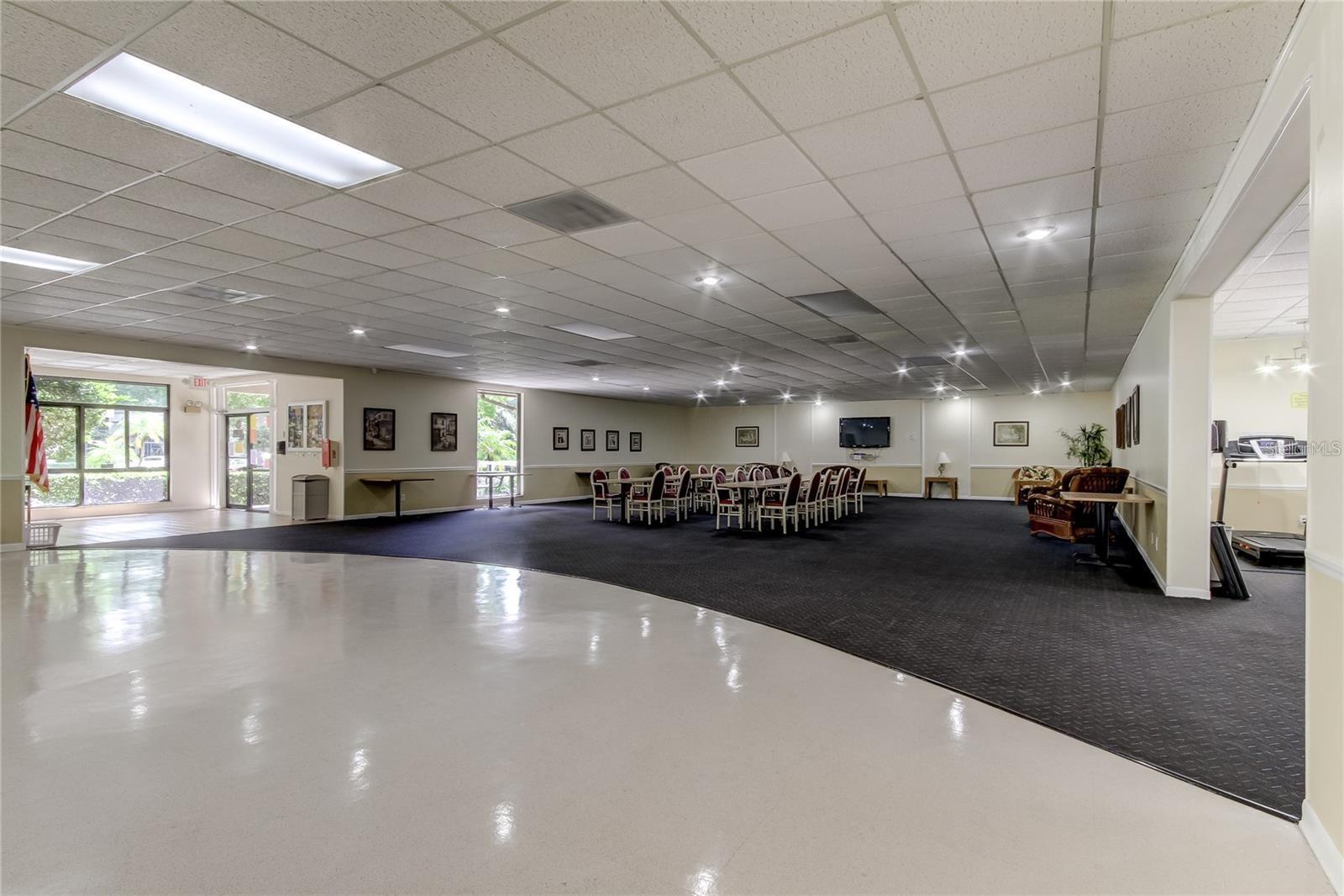3295 FOX CHASE #105, PALM HARBOR, FL, 34683