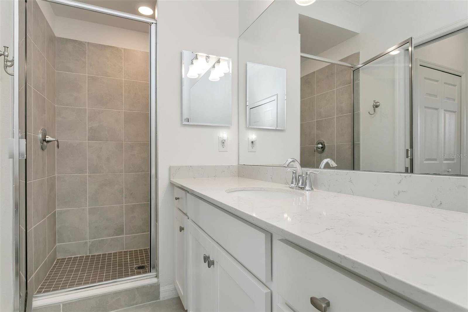 18028 GAWTHROP DR #403, BRADENTON, FL, 34211