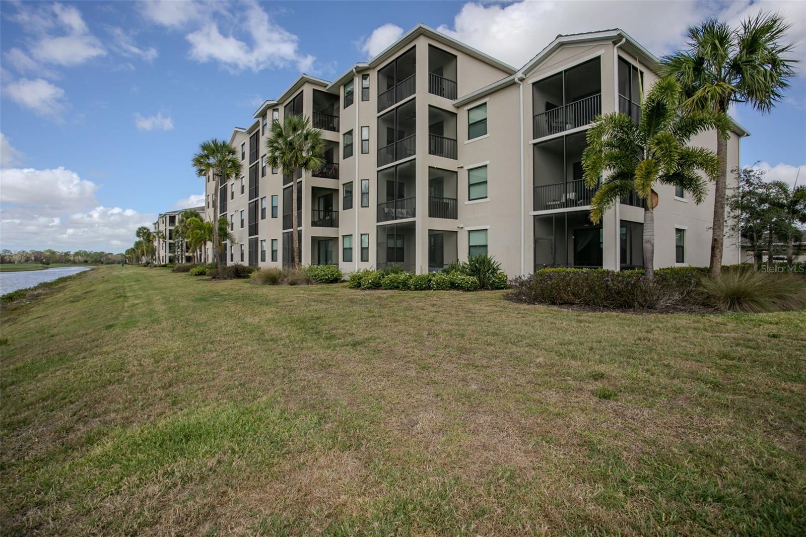 18028 GAWTHROP DR #403, BRADENTON, FL, 34211