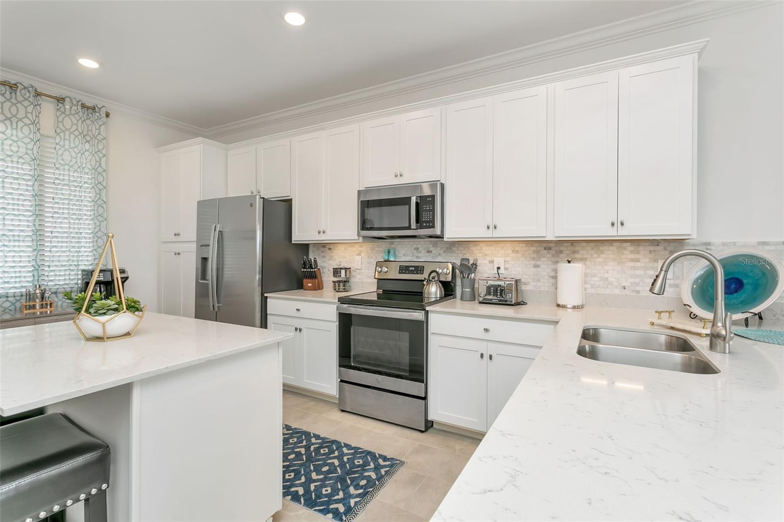 18028 GAWTHROP DR #403, BRADENTON, FL, 34211