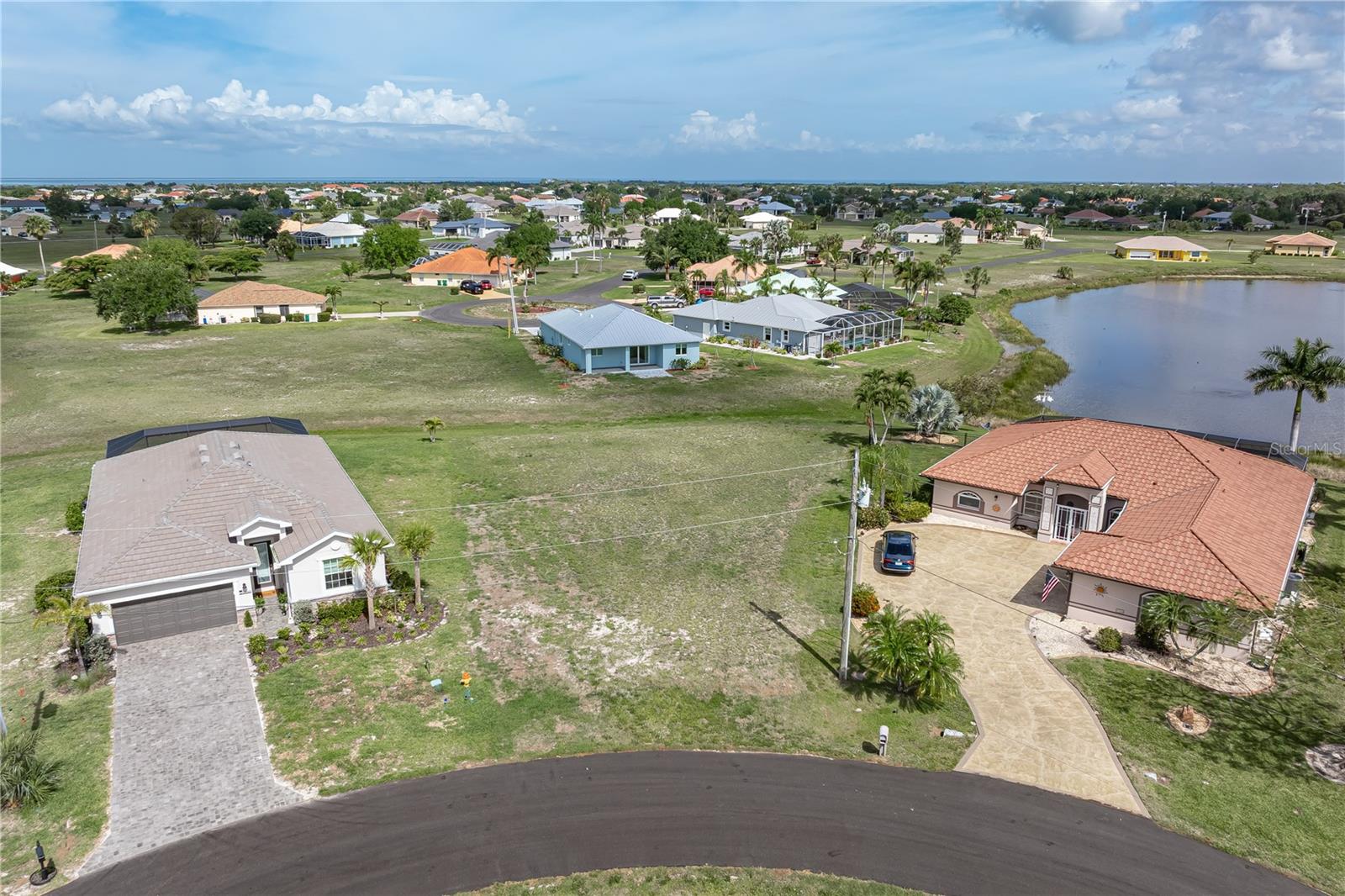 17528 VELLUM CIR, PUNTA GORDA, FL, 33955