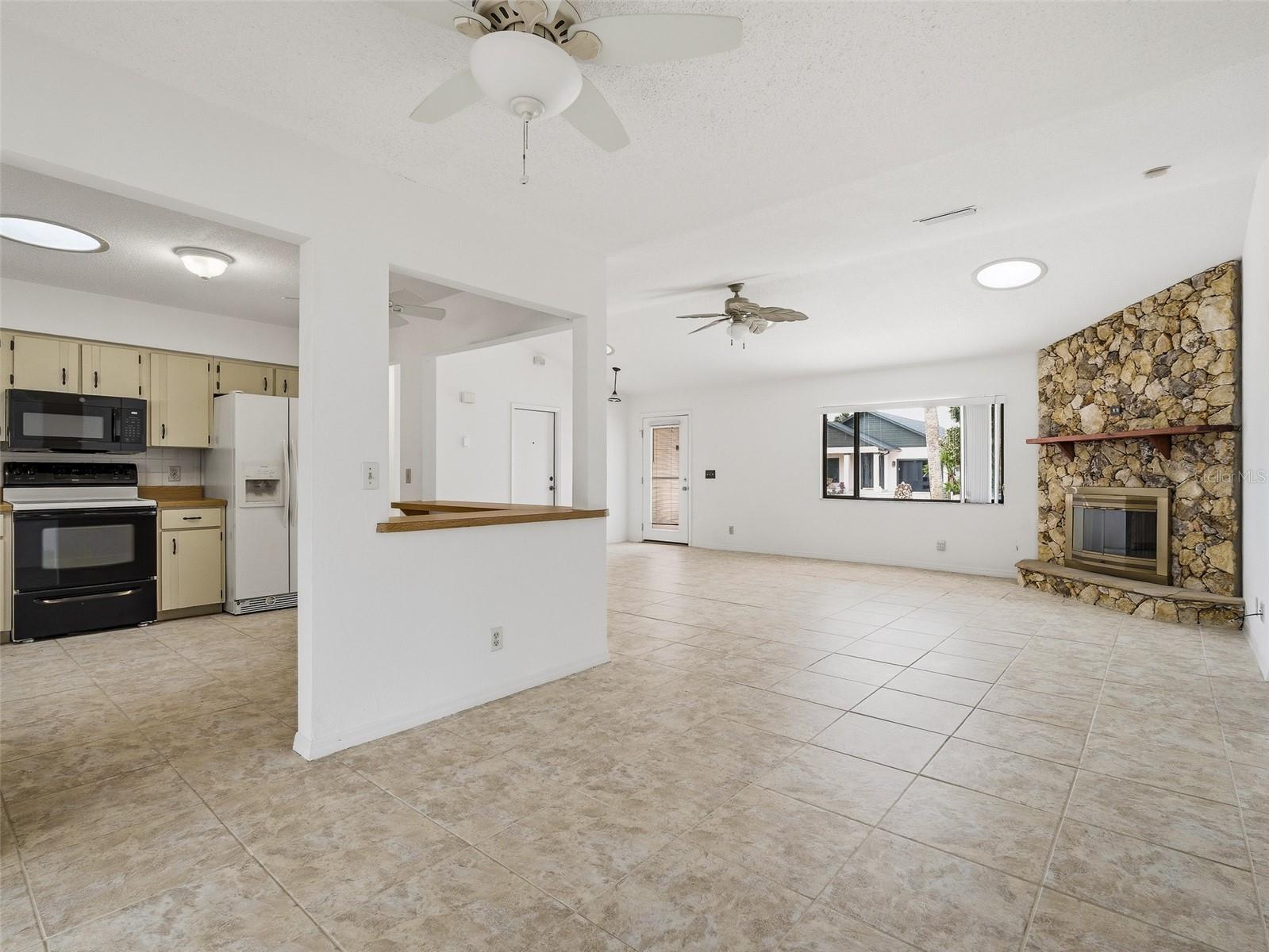 808 E 1ST AVE, NEW SMYRNA BEACH, FL, 32169