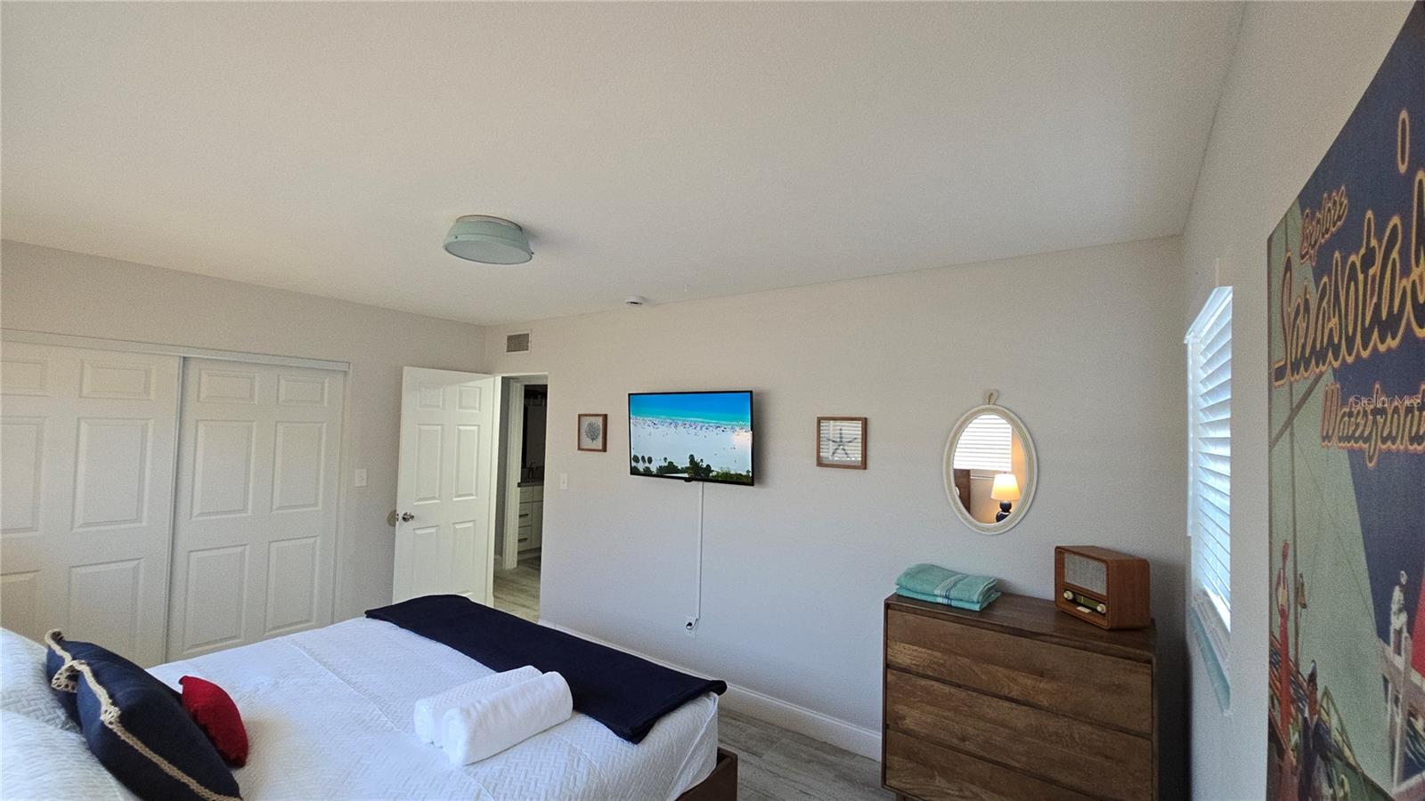 2107 PINE TER, SARASOTA, FL, 34231