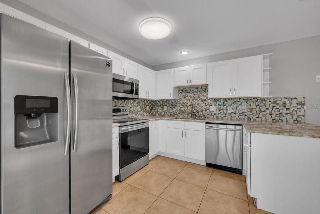 4729 WHITE BAY CIR, WESLEY CHAPEL, FL, 33545