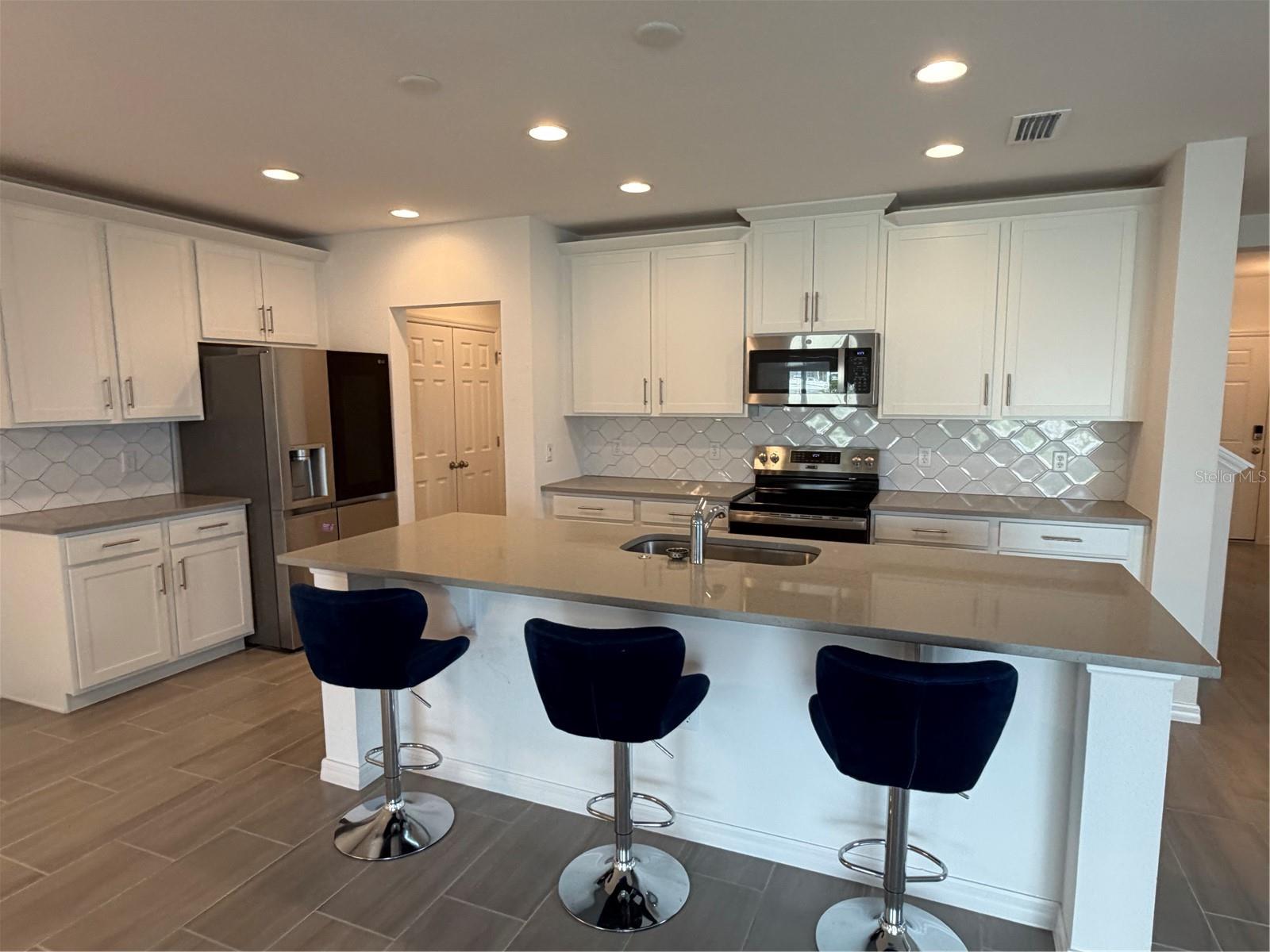 406 NORTH BLVD E, DAVENPORT, FL, 33837