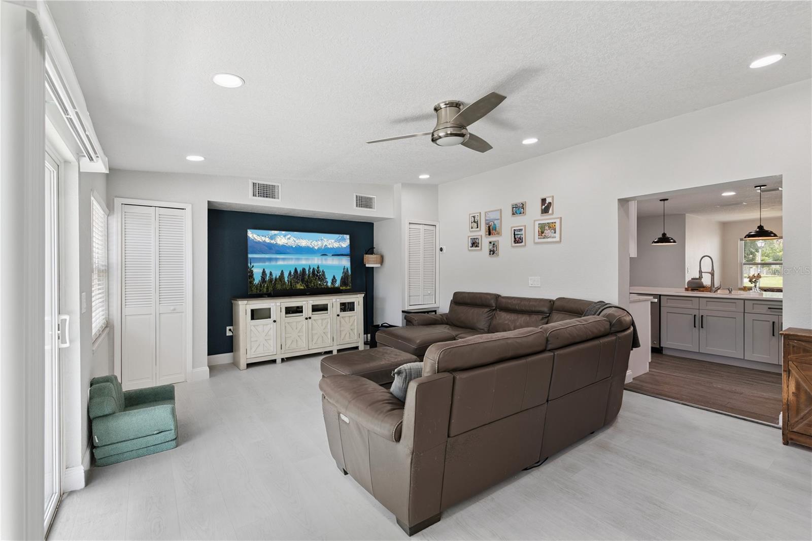 103 SPANISH OAK LN, APOPKA, FL, 32703