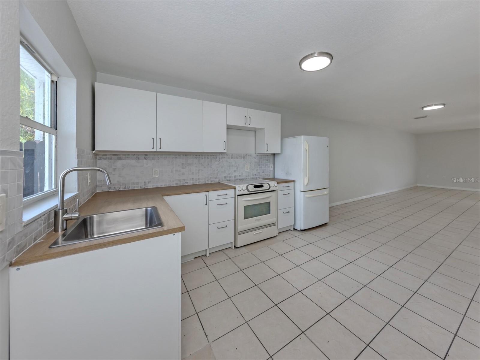 5636 6TH STREET CT E, BRADENTON, FL, 34203