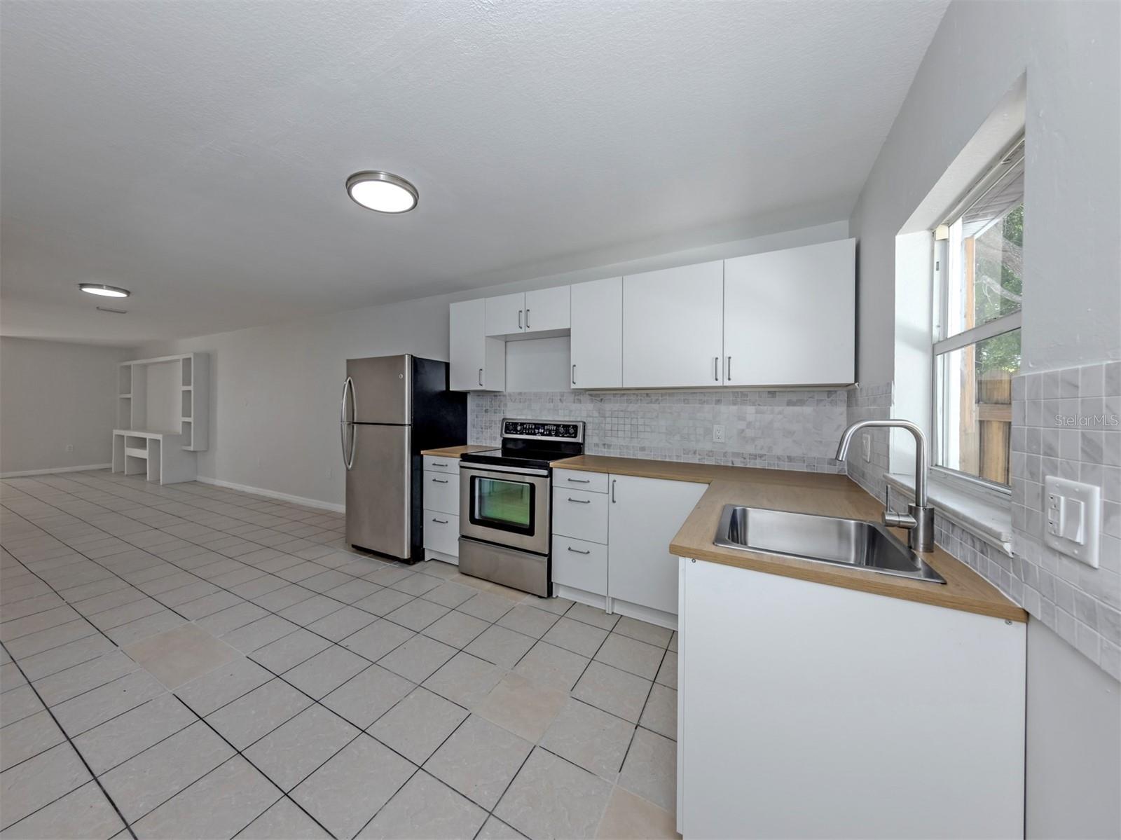5636 6TH STREET CT E, BRADENTON, FL, 34203