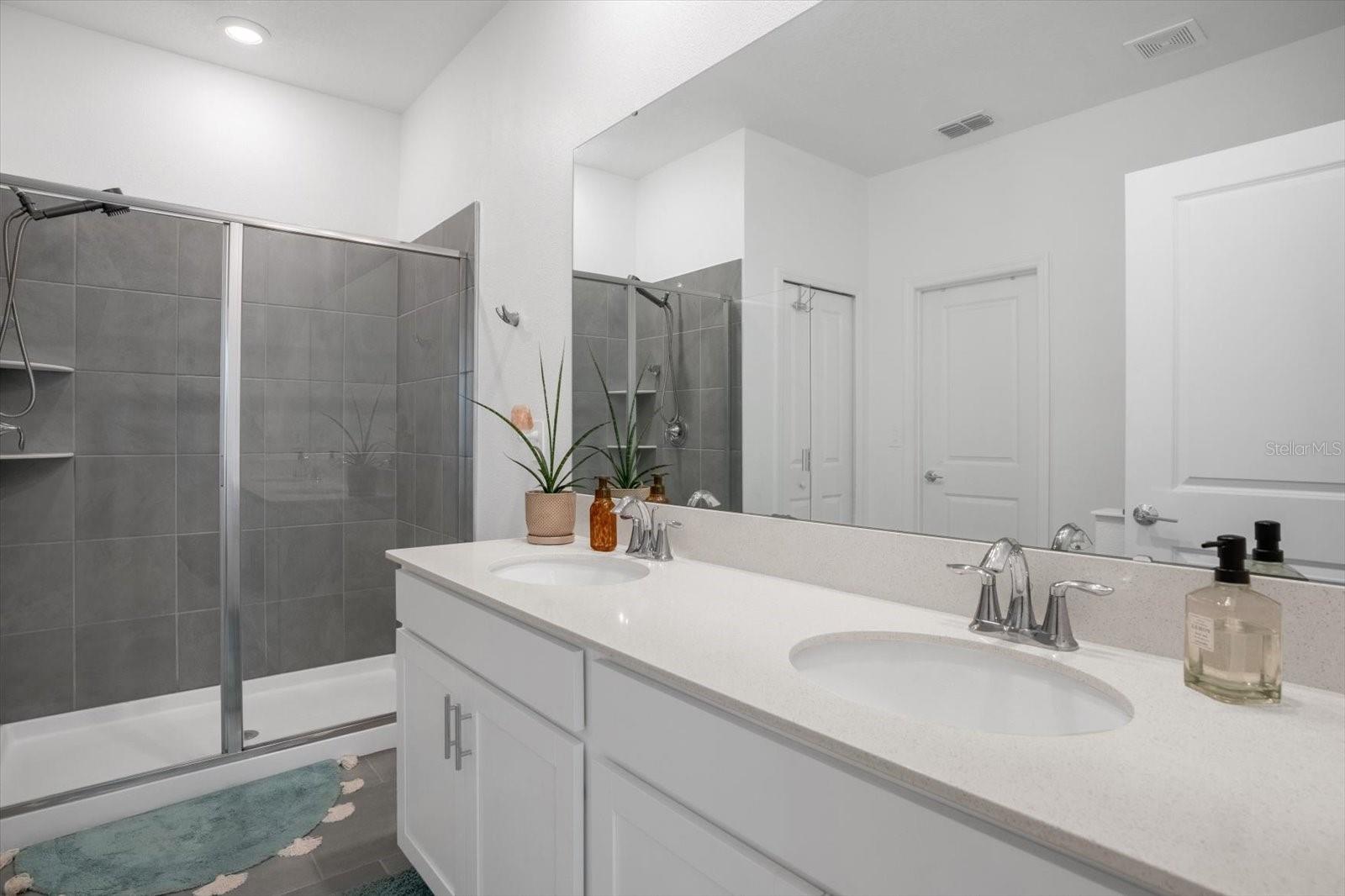 1820 CHURCH LAKE ST, GROVELAND, FL, 34736