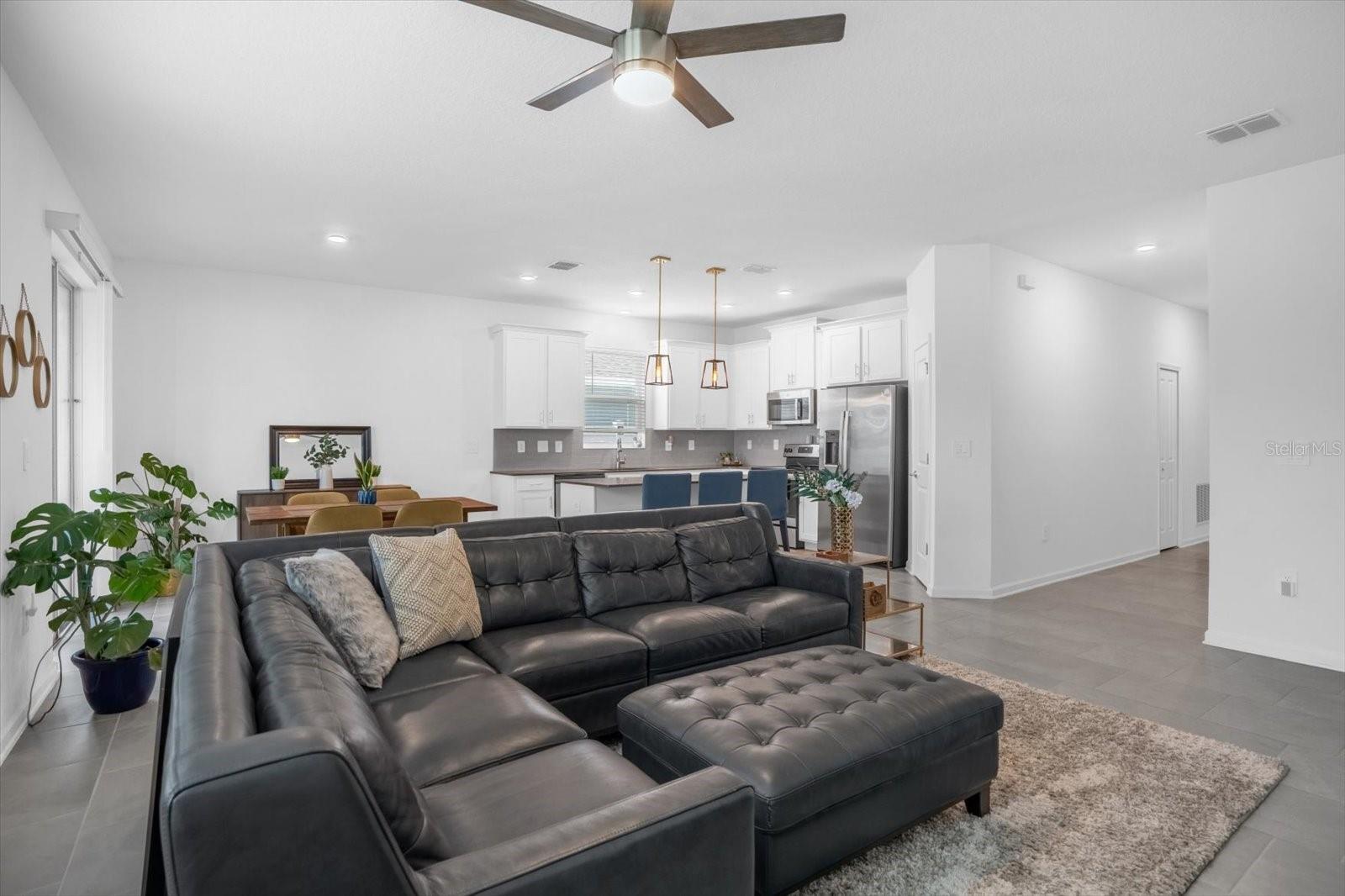 1820 CHURCH LAKE ST, GROVELAND, FL, 34736