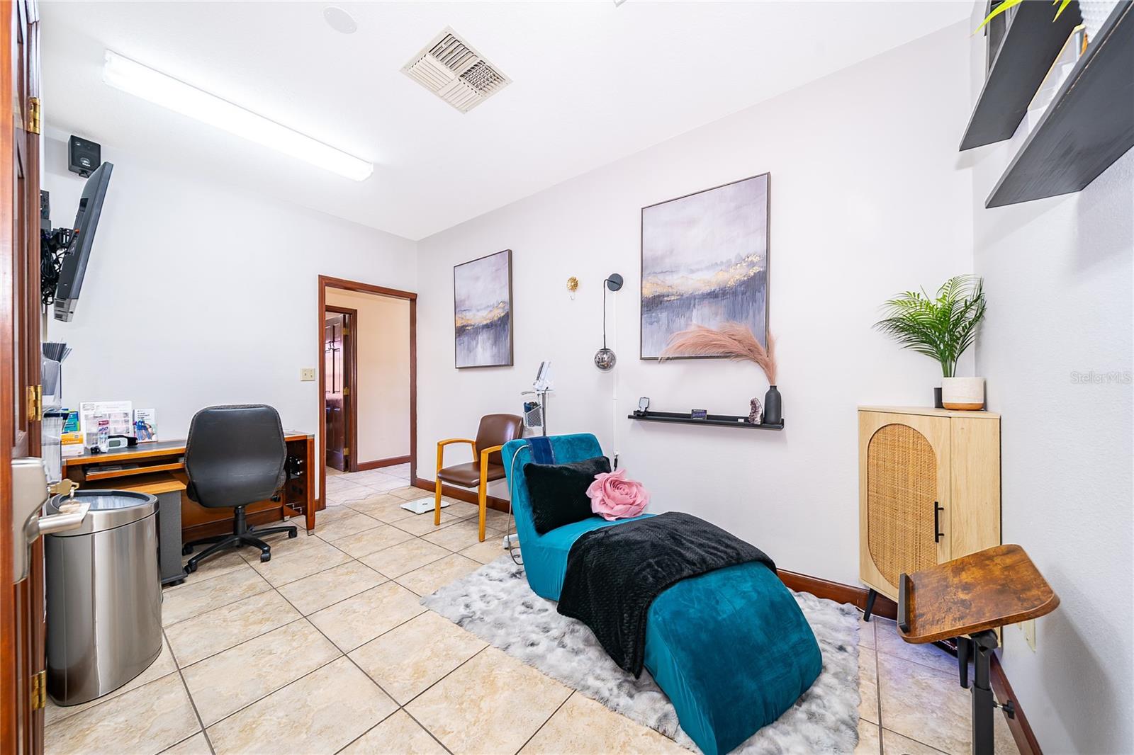 HERITAGE SQUARE 12 OFFICE CONDO, KISSIMMEE, FL, 34744