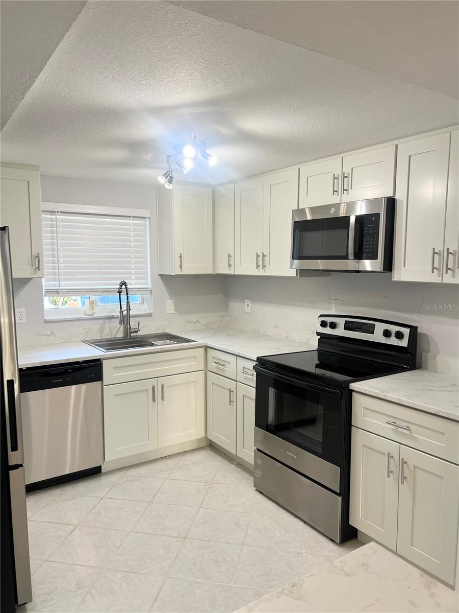 4550 OVERLOOK DR NE #156, ST PETERSBURG, FL, 33703