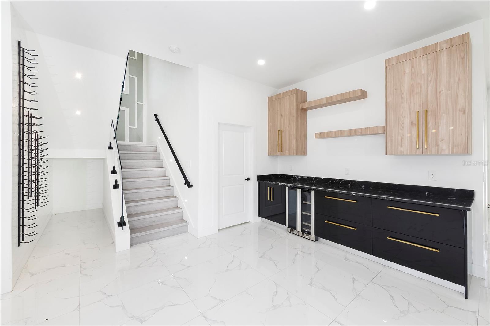 902 W SLIGH AVE, TAMPA, FL, 33604