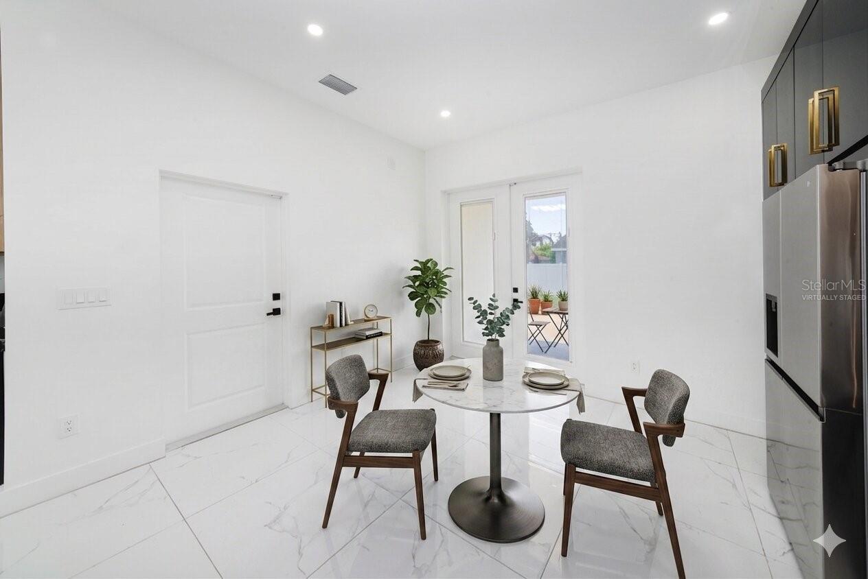 902 W SLIGH AVE, TAMPA, FL, 33604