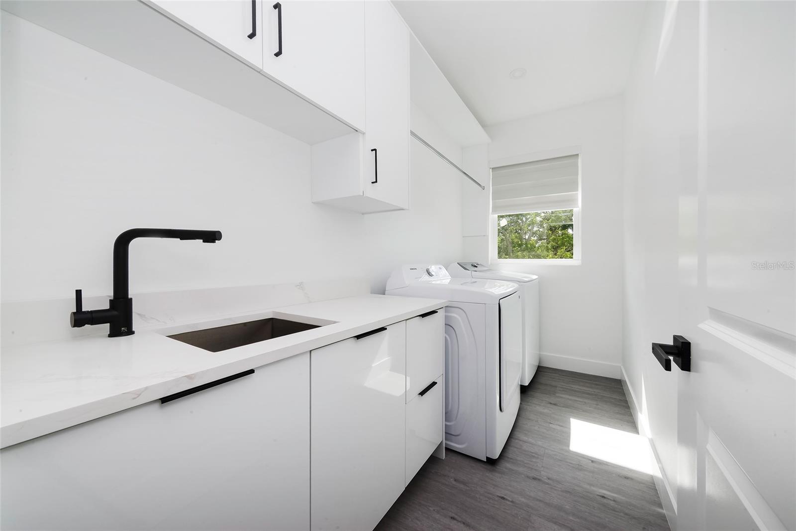 902 W SLIGH AVE, TAMPA, FL, 33604