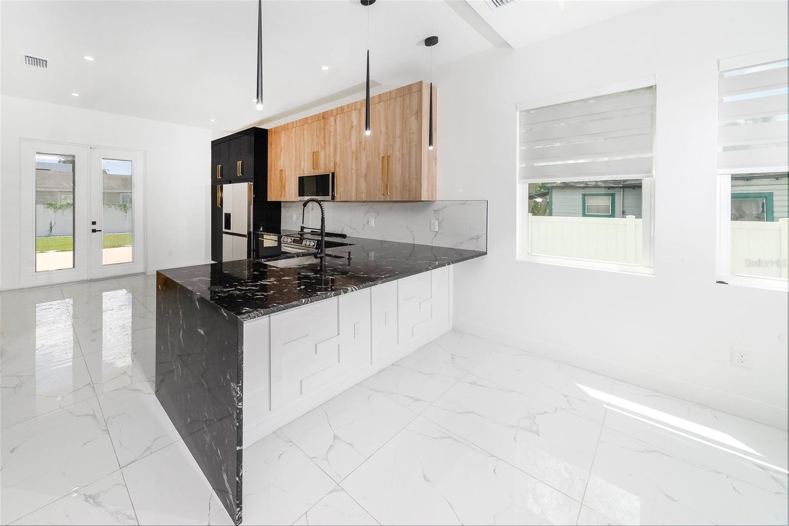 902 W SLIGH AVE, TAMPA, FL, 33604