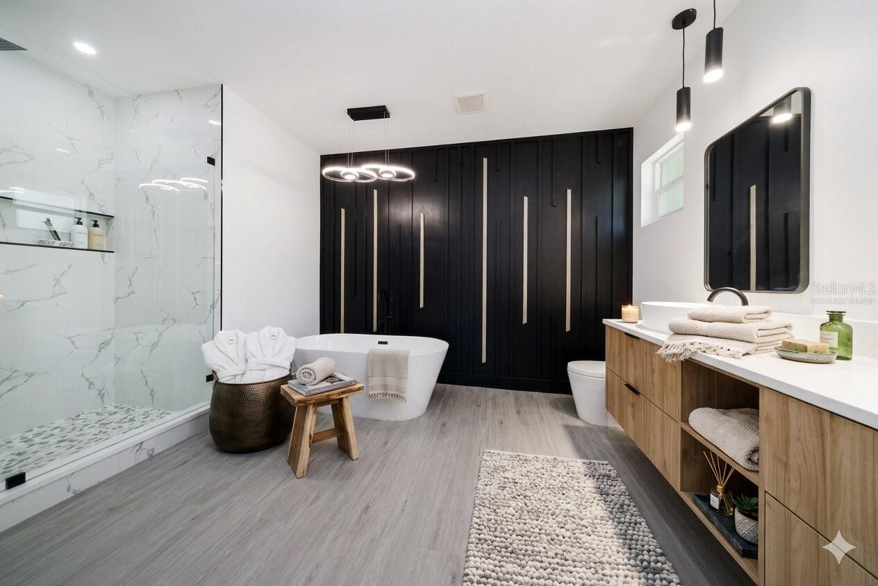 902 W SLIGH AVE, TAMPA, FL, 33604