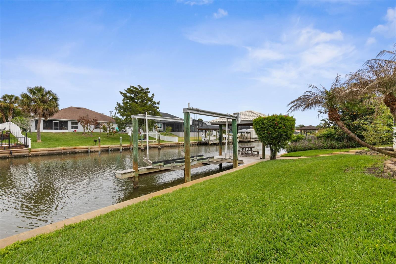 9 COCONUT CT, PALM COAST, FL, 32137