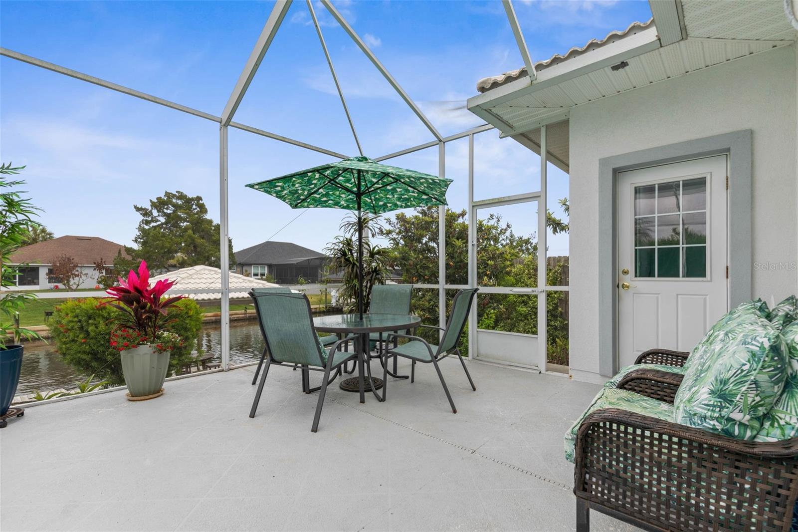 9 COCONUT CT, PALM COAST, FL, 32137