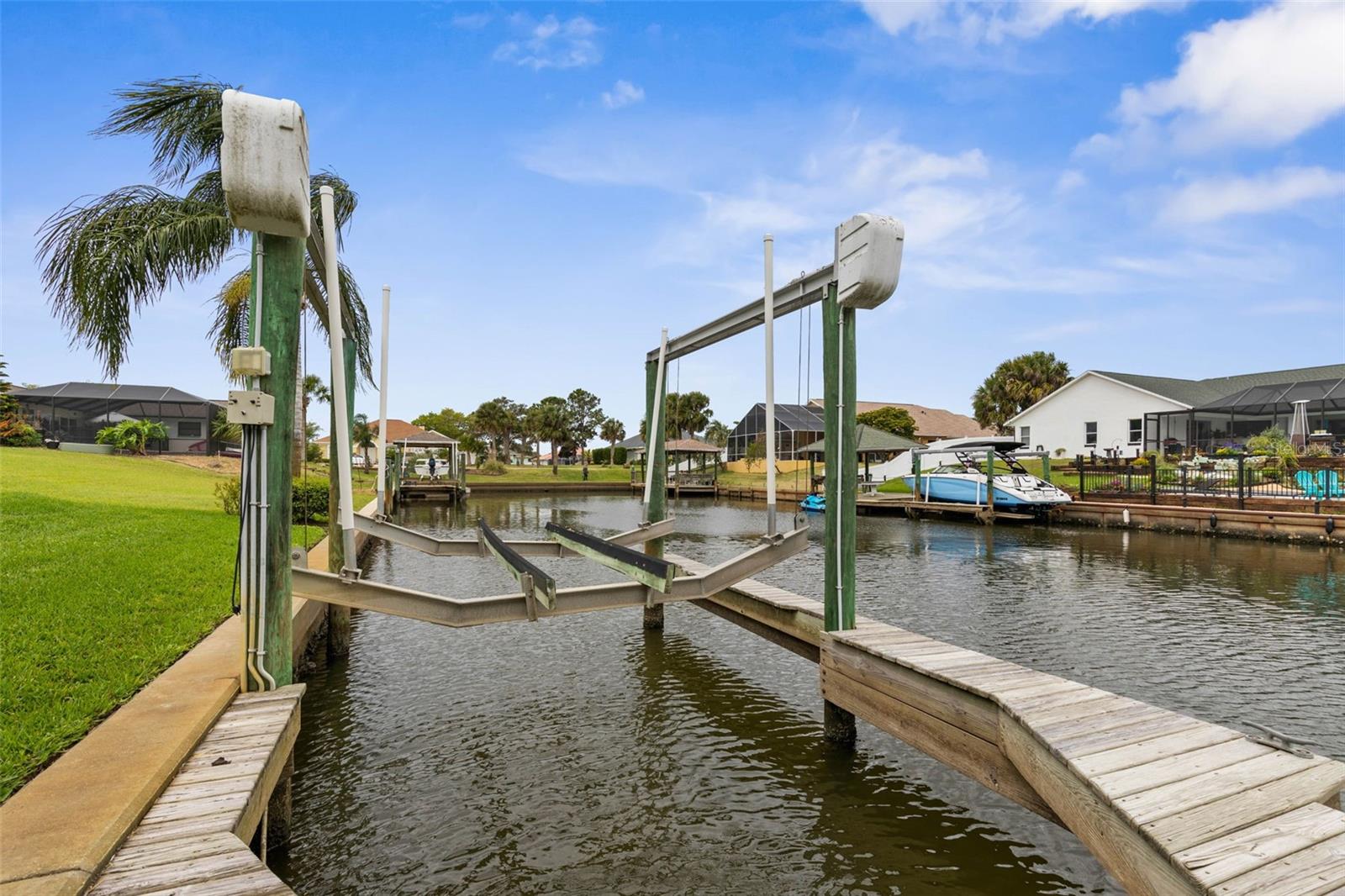 9 COCONUT CT, PALM COAST, FL, 32137