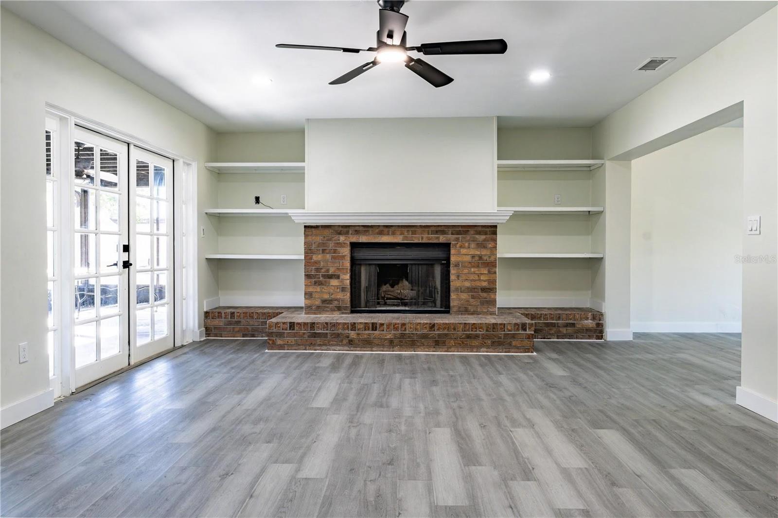 9209 KINGSRIDGE DR, TEMPLE TERRACE, FL, 33637
