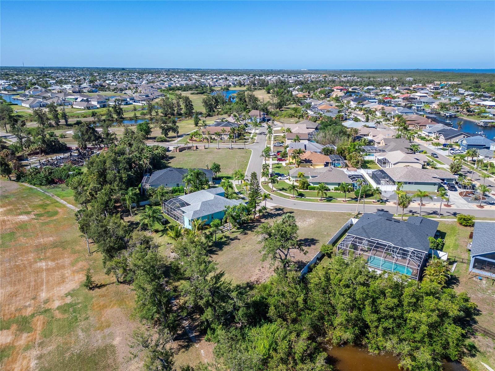 806 GREENVIEW DR, APOLLO BEACH, FL, 33572