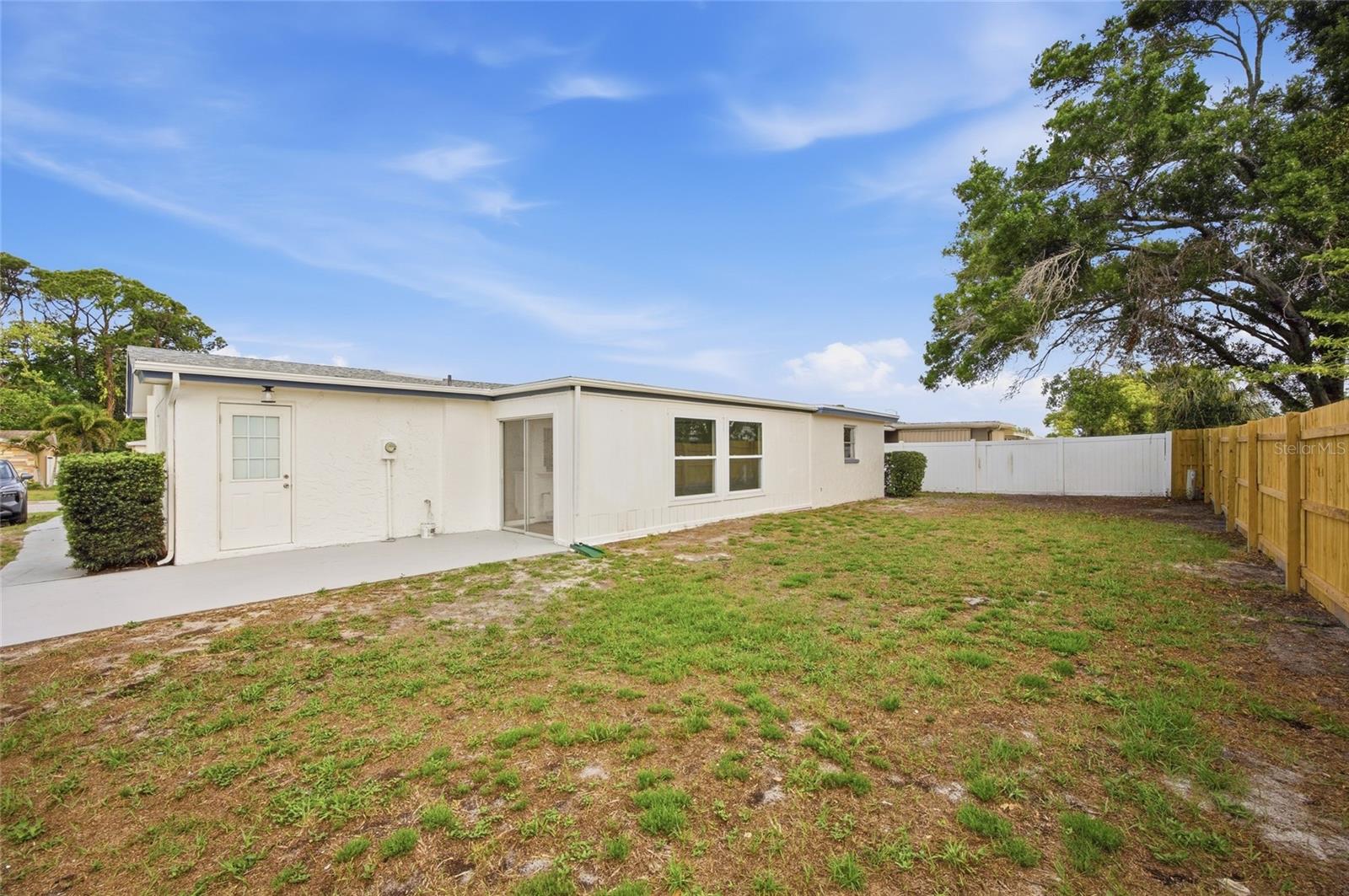 3240 BROOKFIELD DR, HOLIDAY, FL, 34691