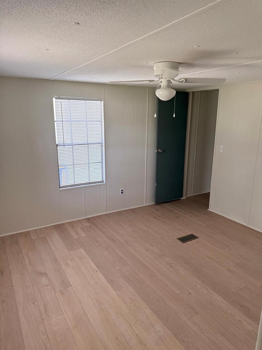 37021 PAULS DR, ZEPHYRHILLS, FL, 33541