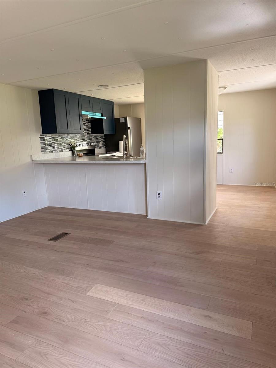 37021 PAULS DR, ZEPHYRHILLS, FL, 33541