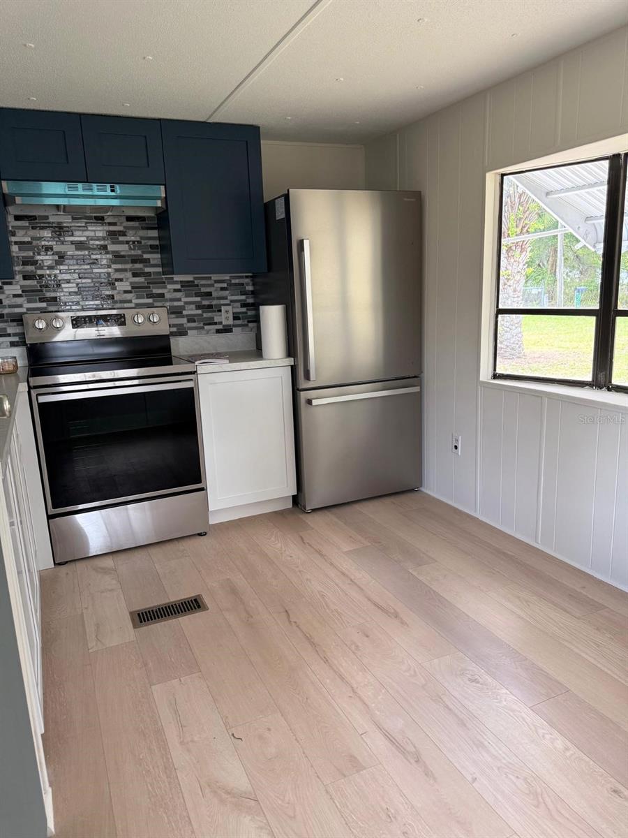 37021 PAULS DR, ZEPHYRHILLS, FL, 33541