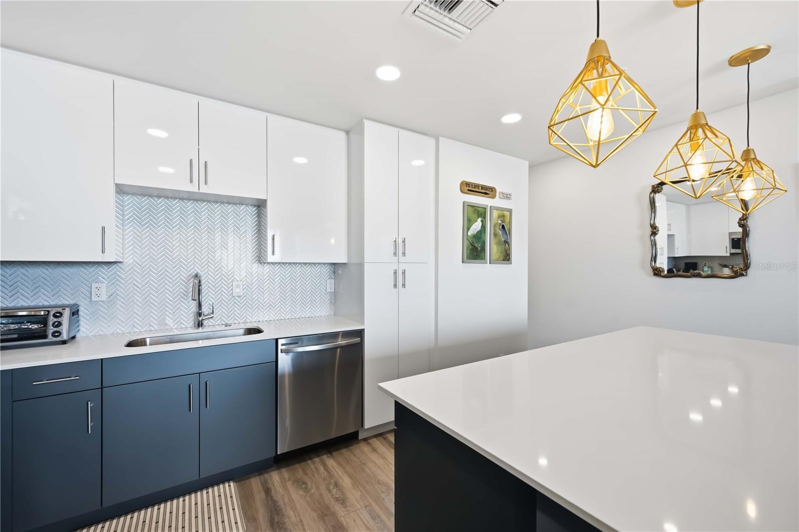 1703 N TAMIAMI TRL #406, SARASOTA, FL, 34234