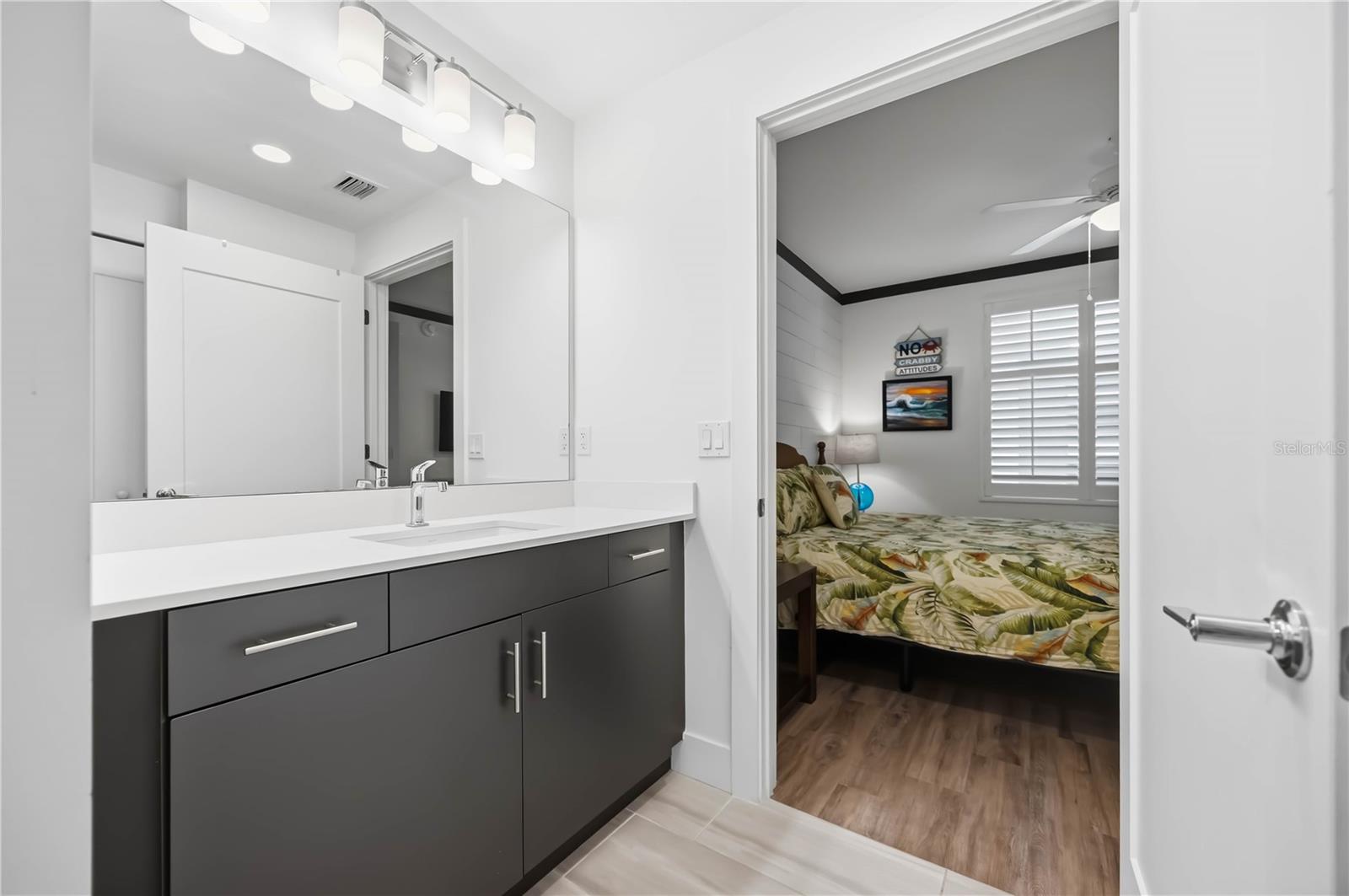 1703 N TAMIAMI TRL #406, SARASOTA, FL, 34234