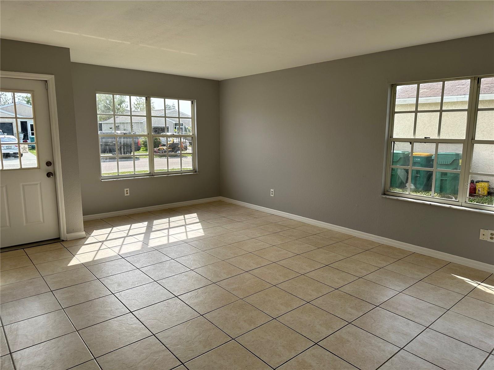 425 RICOLD TER, PORT CHARLOTTE, FL, 33954