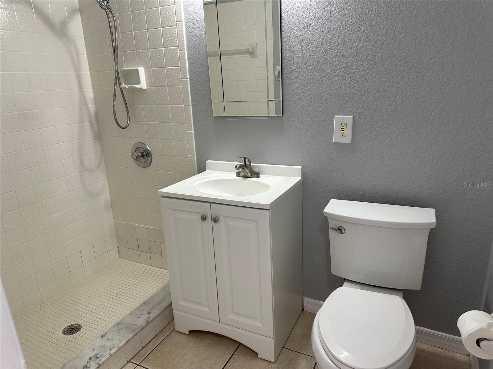 425 RICOLD TER, PORT CHARLOTTE, FL, 33954