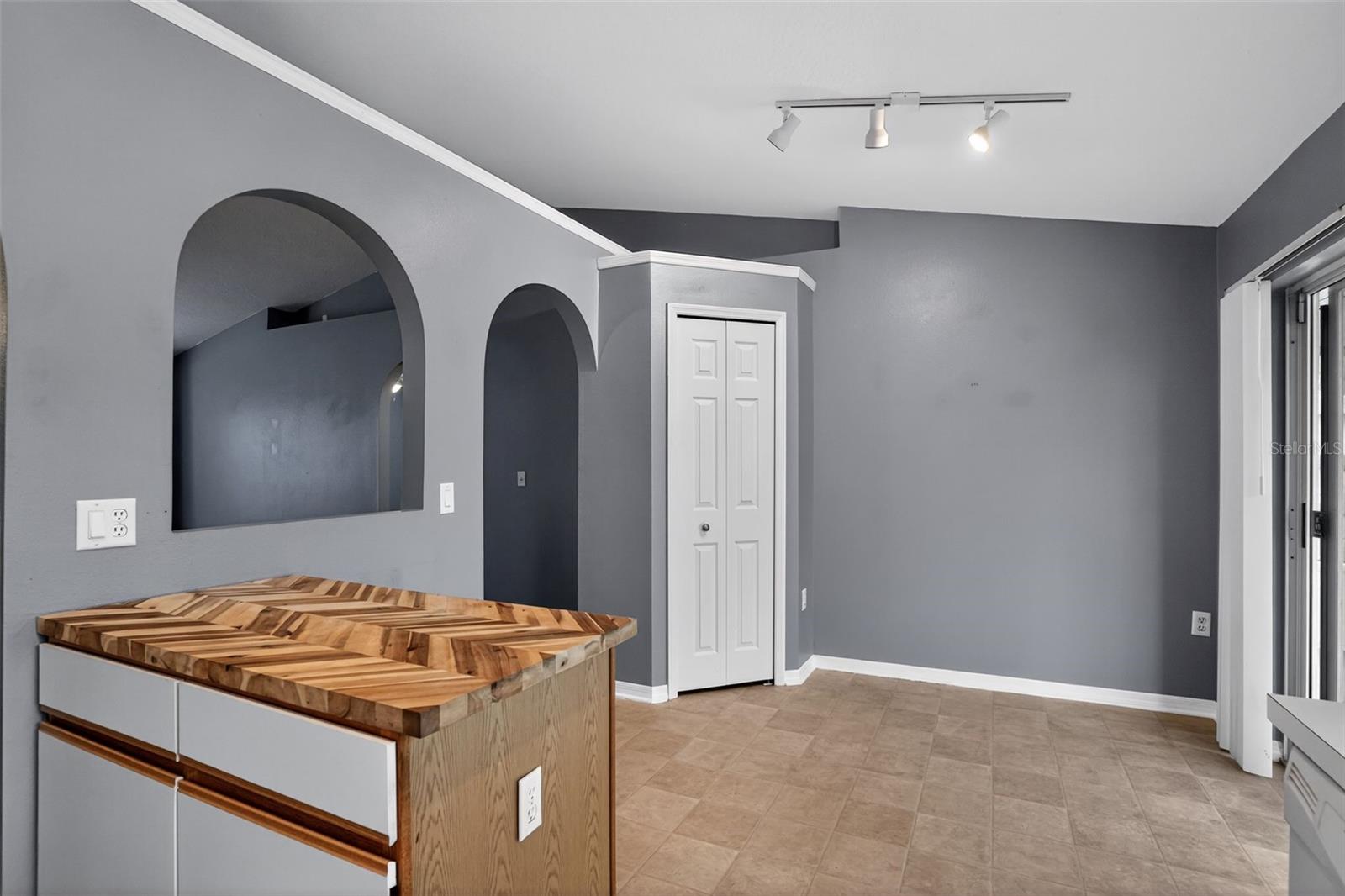 2810 ARRENDONDA DR, DELTONA, FL, 32738