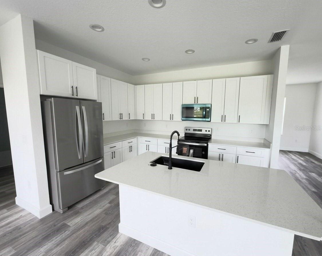 14683 INGRAHAM BLVD, PORT CHARLOTTE, FL, 33981