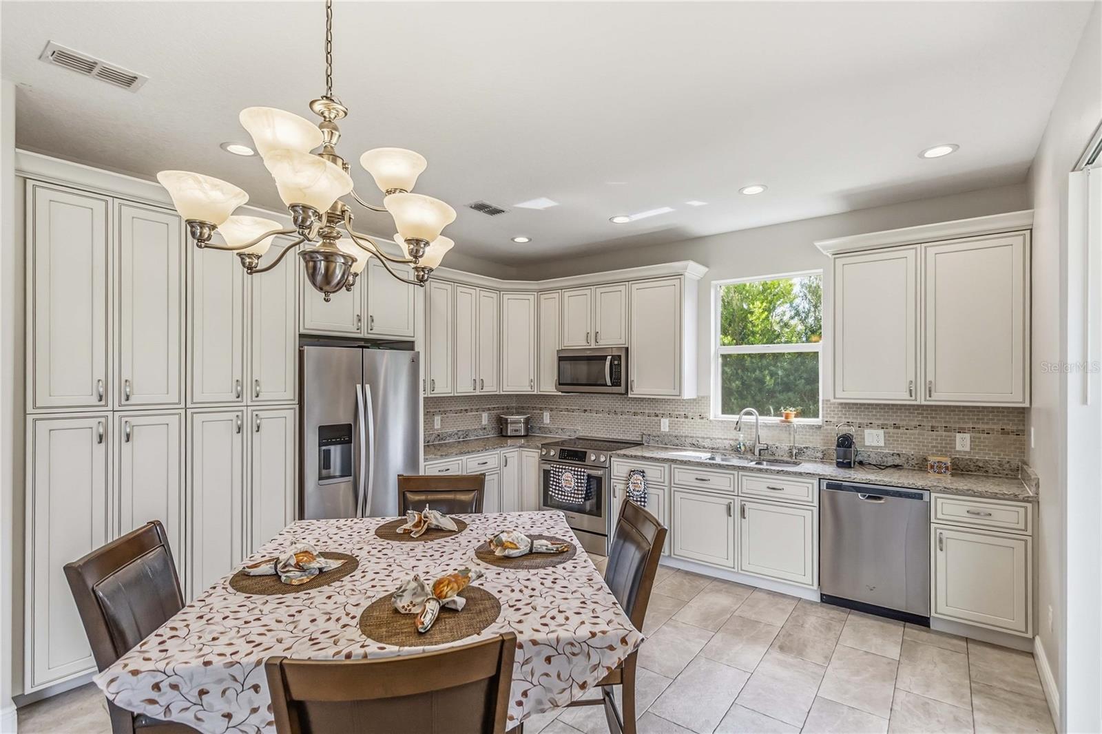 1323 FERENDINA DR, DELTONA, FL, 32725