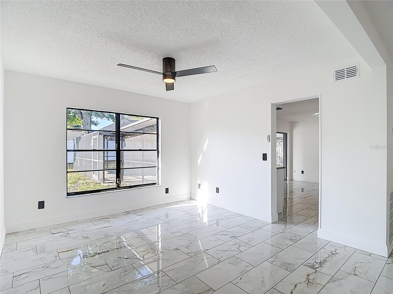 4012 BRAESGATE LN, TAMPA, FL, 33624